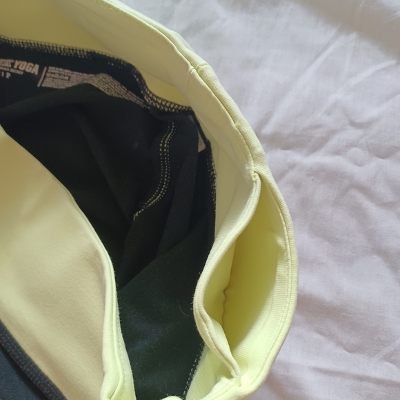 PINK Cropped Leggings - Picture 2 of 4